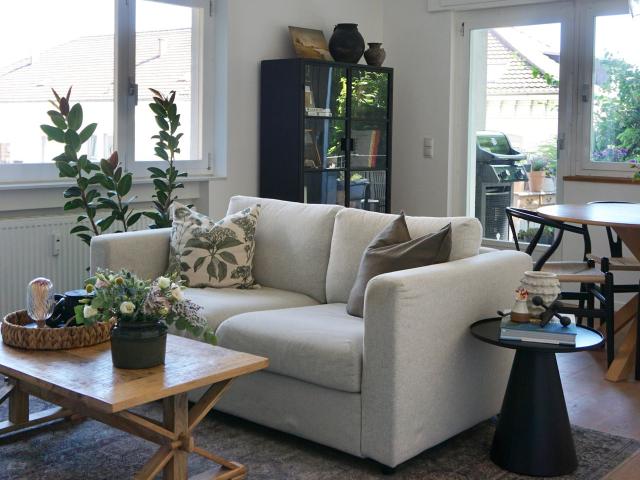 Stylish 3 Room Apartment with Balcony & Garage in Peaceful Stuttgart West, Stuttgart Amsterdam Apartments for Rent