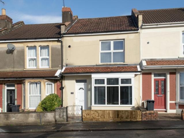 Stylish 4 Bed Home in Brislington