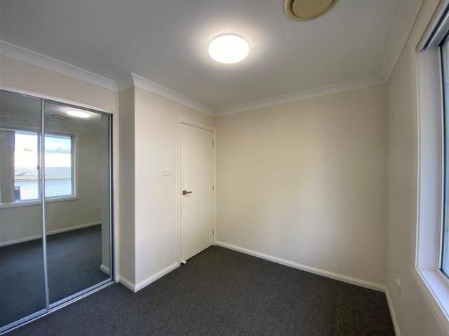 STYLISH 4 BEDROOM TOWNHOUSE