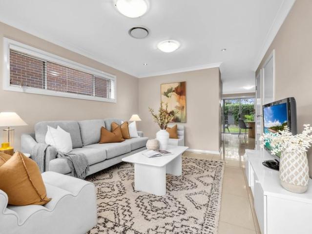 Stylish 4 Bedroom Townhouse in Stanhope Gardens