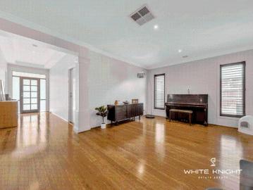 Stylish 4 Bedroom Family Home in Burnside Heights