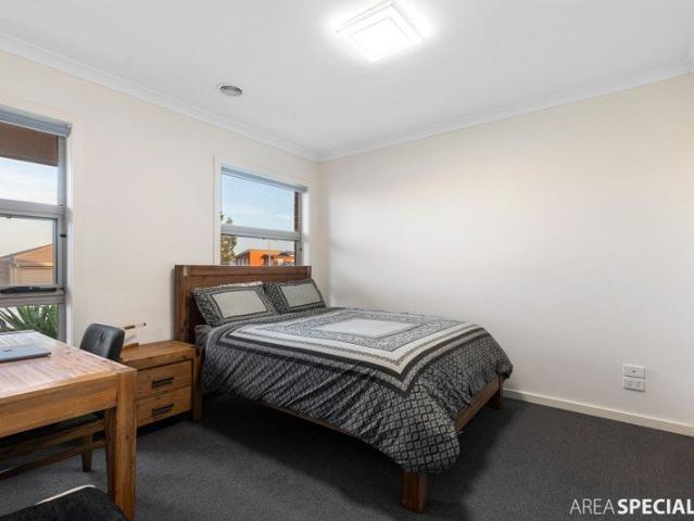Stylish 4 Bedroom Family Home in Catalina Estate.