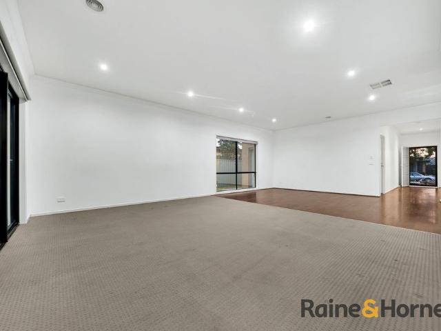 Stylish 4 Bedroom Family Home + Study | Prime Cranbourne East Location