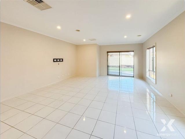 Stylish 4 Bedroom Home in Prime Haven Estate, Tarneit