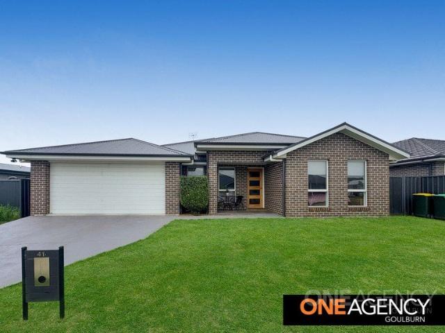 STYLISH 4 BEDROOM HOME