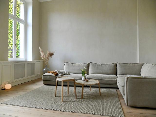 Stylish 4 Room Period Apartment with 4m Ceilings in Heckmann Courtyards