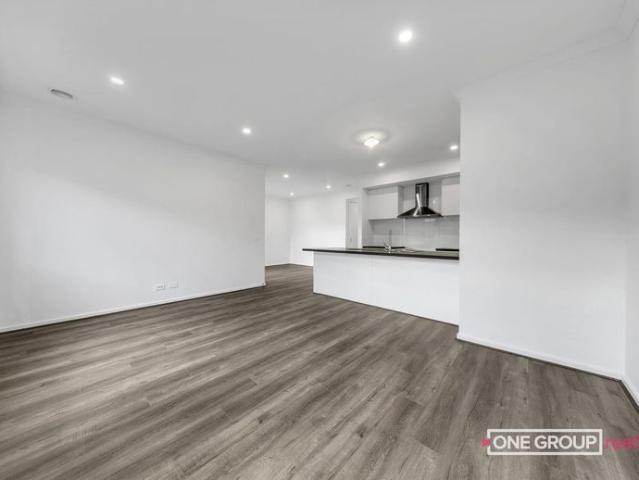 Stylish 5 Bedroom Family Home in Prime Donnybrook Location – $660/week