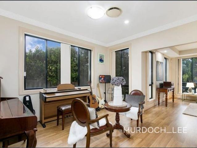 Stylish 5 bedroom house in CTHS zone