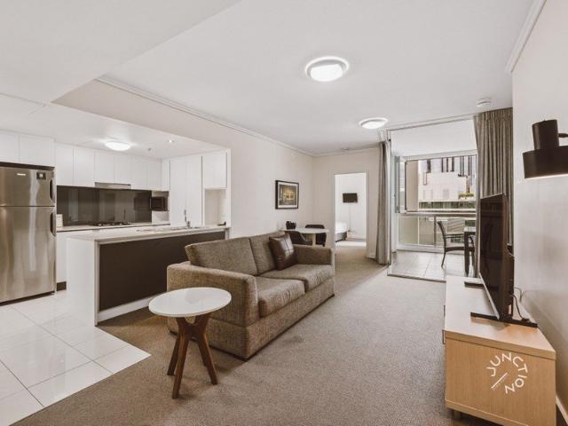STYLISH 91m² CBD LIVING WITH ALFRESCO, PARKING & STORAGE