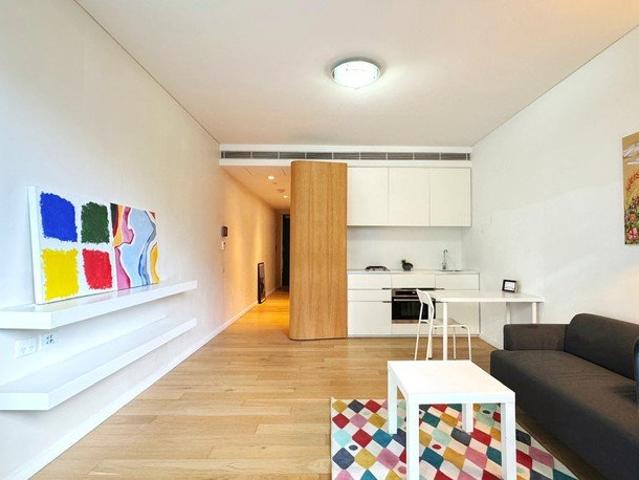 Stylishly furnished one bedroom suite