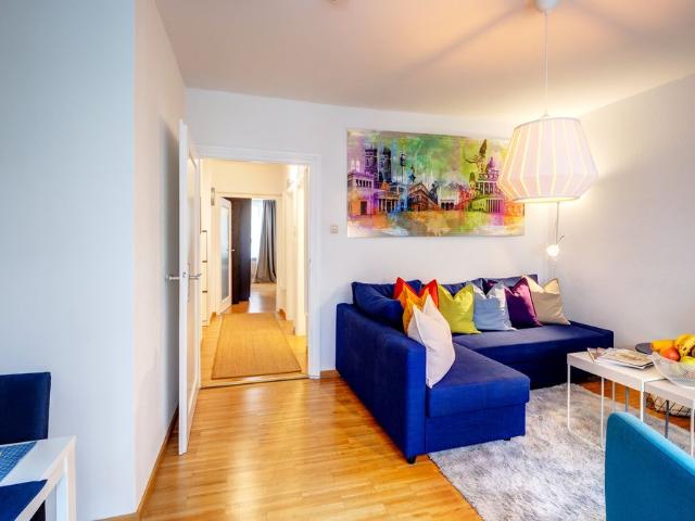 Stylishly furnished apartment at Thierschplatz