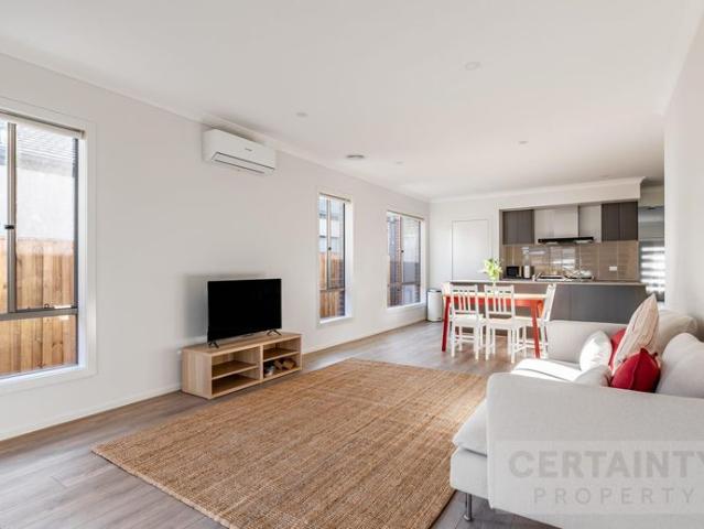 Stylishly Furnished Co Living Space Ready for You Room available for $250 per week!