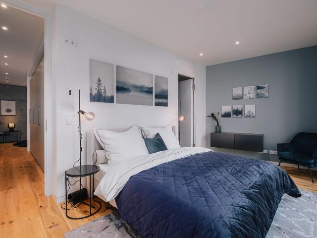Stylishly furnished ground floor apartment with large terrace and en suite bathroom, Berlin Amsterdam Apartments for Rent