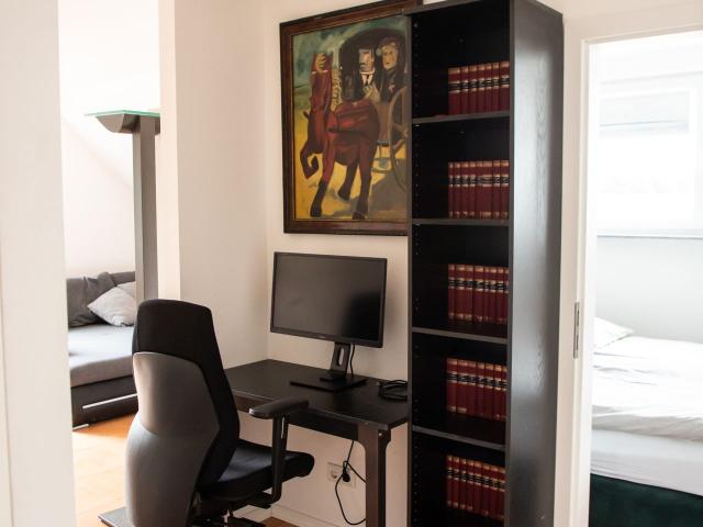 Stylishly furnished, quiet 3 room attic apartment with balcony 95qm in Bad Vilbel, Bad Vilbel Amsterdam Apartments for Rent