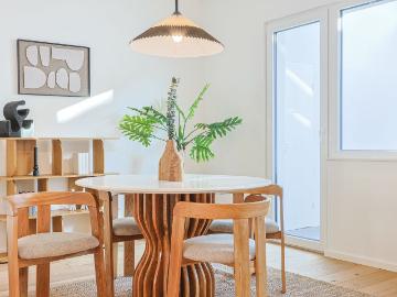 Stylishly Furnished 2 Room Apartment on the Raised Ground Floor with Balcony & Garden*, Dusseldorf Amsterdam Apartments for Rent