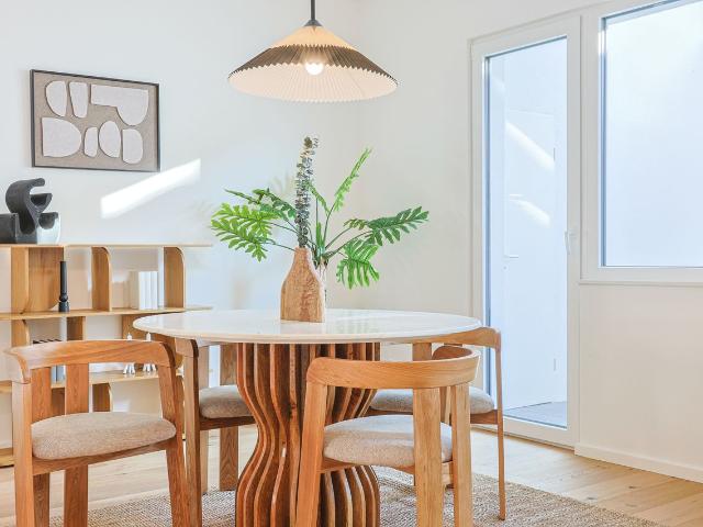 Stylishly Furnished 2 Room Apartment on the Raised Ground Floor with Balcony & Garden*, Dusseldorf Amsterdam Apartments for Rent