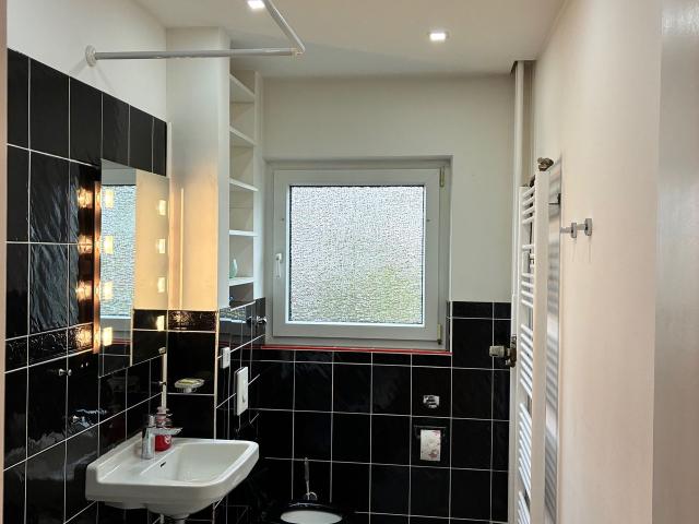 Stylishly furnished 3 room flat 74 m² – first occupancy after renovation – perfect location for airport employees and nature lovers, Berlin Amsterdam Apartments for Rent