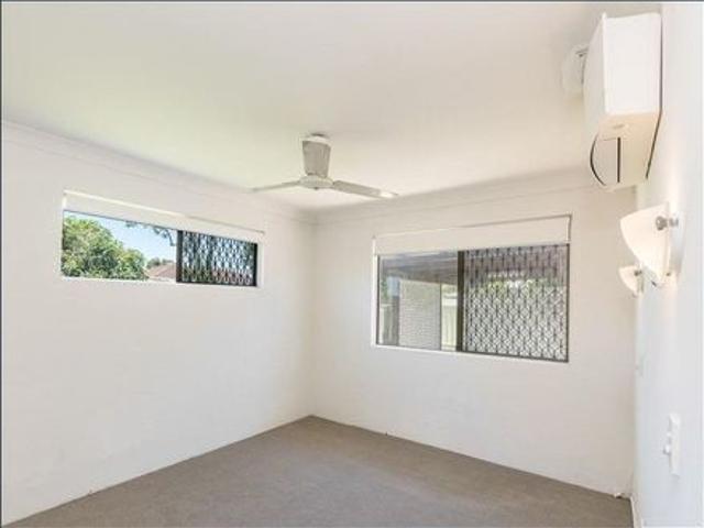 Stylishly Home with Spacious Living & Outdoor Entertaining – Pet Friendly
