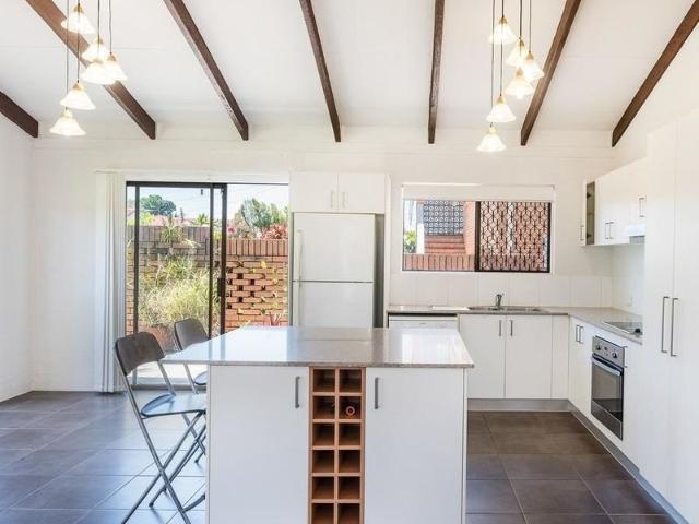 Stylishly Home with Spacious Living & Outdoor Entertaining Pet Friendly