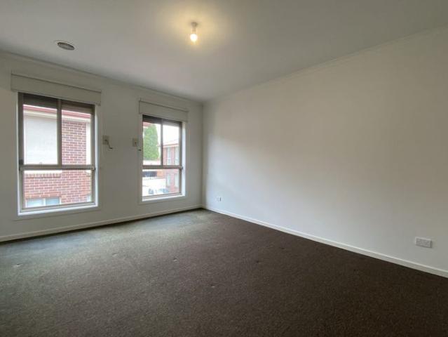 Stylishly Spacious Low maintenance Living
