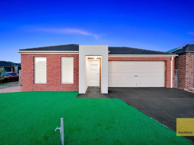 Stylishly Refreshed Family Living in a Prime Truganina Location