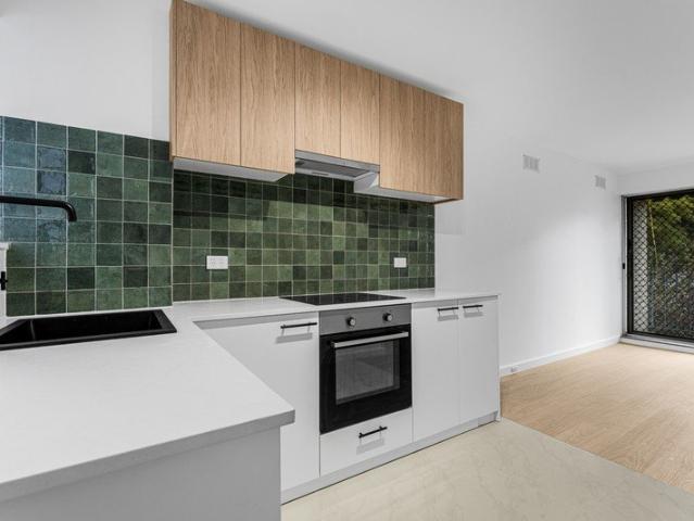 Stylishly Renovated Apartment in the Heart of Vibrant Maylands!