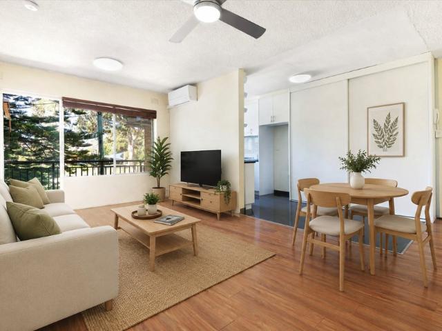 Stylishly Renovated Apartment in a Prime Eastlakes Location