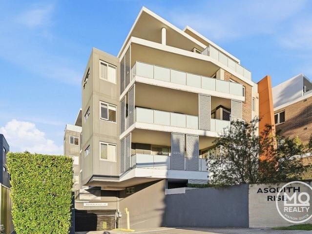 Stylishly Renovated Apartment in Prime Asquith Location
