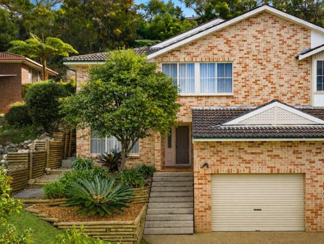 Stylishly Renovated Home with Private Bush Outlooks