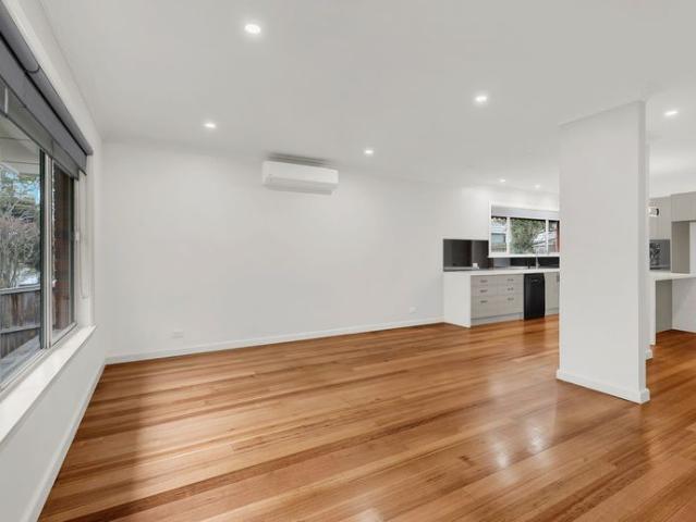 Stylishly Renovated Lifestyle Living in the Heart of Surry Hills