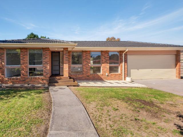 Stylishly Renovated Living with Space and Comfort