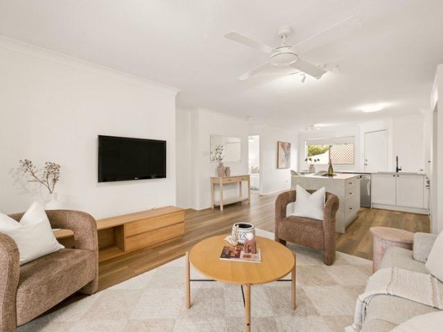 Stylishly Renovated Living in the Heart of Morningside