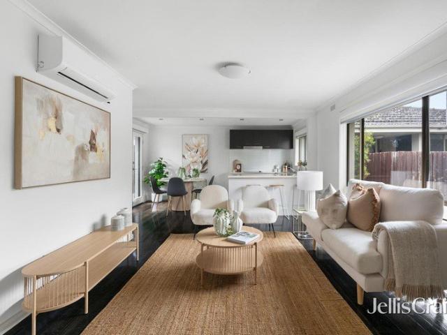 Stylishly Renovated Living in a Prime Parkside Location