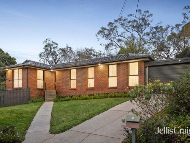 Stylishly renovated, sun splashed home with high side tranquility