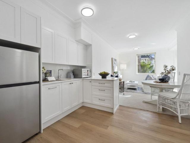 Stylishly Renovated Serviced Apartment with Relaxing Balcony Outlook
