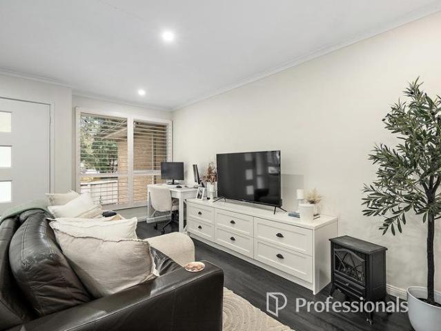Stylishly Renovated Two Bedroom Unit