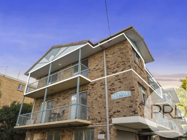Stylishly Renovated Unit in the Heart of Clayfield