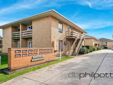 Stylishly Renovated Upstairs Living