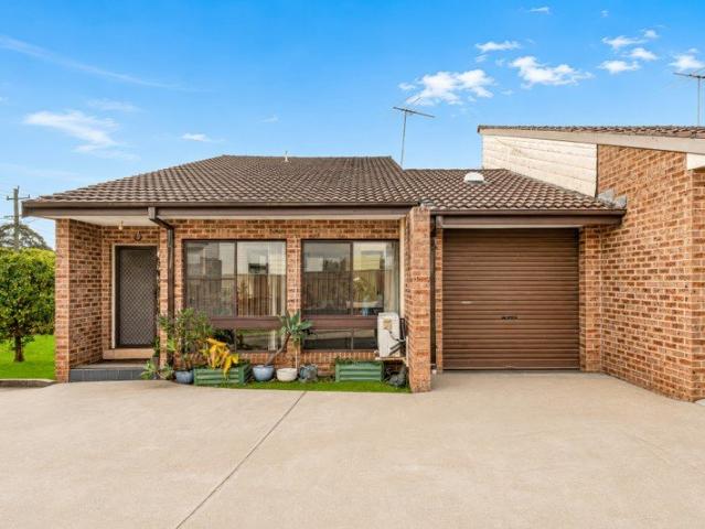 Stylishly Renovated Villa Offering Space, Comfort & Convenience