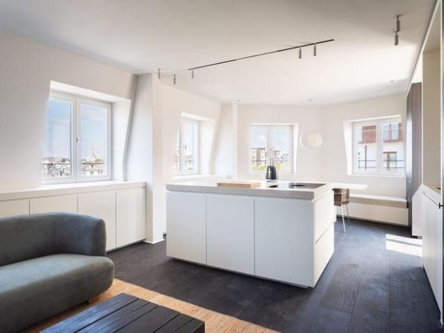 Stylishly renovated 1 bedroom apartment with terrace at 't Z