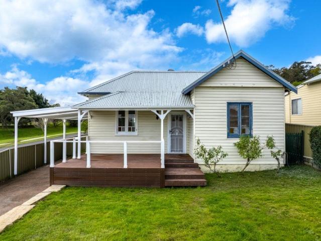 Stylishly Updated Home in a Convenient East Maitland Location