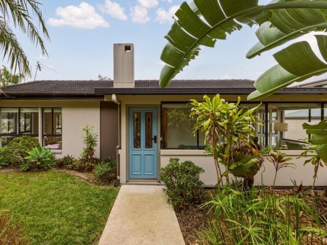 Stylishly Updated Home with a Leafy Northern Outlook on 607m²