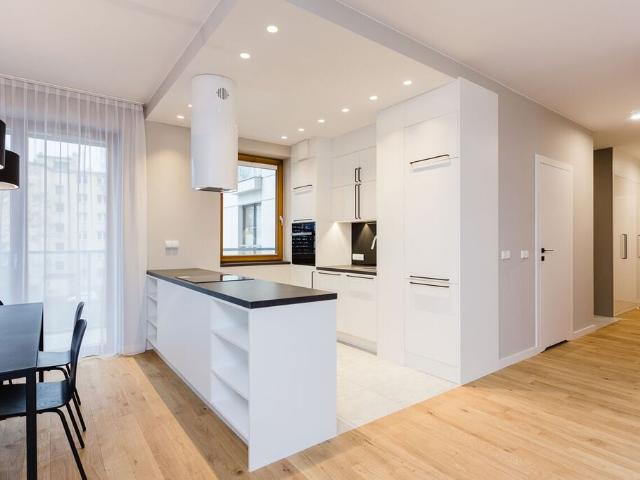 Stylowy apartament z 3 sypialniami na Powiślu