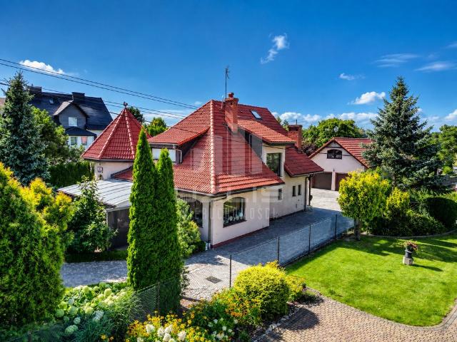 Stylowy dom 132 m² na dużej działce 2040 m² polecam!