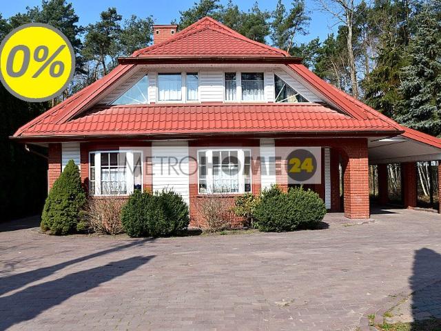 Stylowy dom 280 m² z dużym ogrodem i garażem