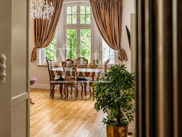 Stylowe 2 pokojowe mieszkanie z balkonem w odrestaurowanej kamienicy