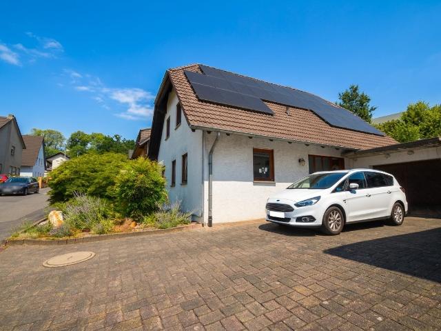 SU Wolsdorf: Großzügiges Wohnhaus Platz für die Familie!