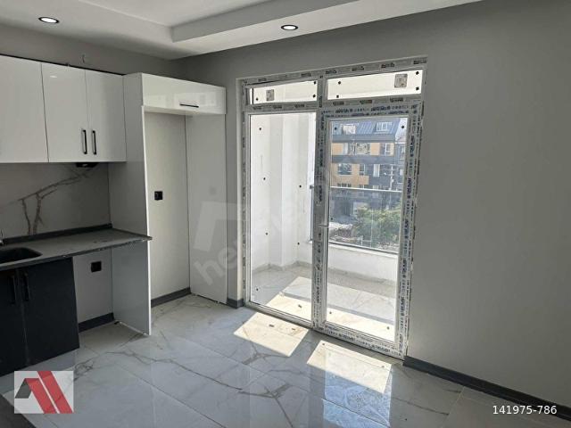 SÜMBÜLLER'DEN CADDE YAKINI Z.ISITMA E.BANYO 145M2 GENİŞ 3+1DAİRE