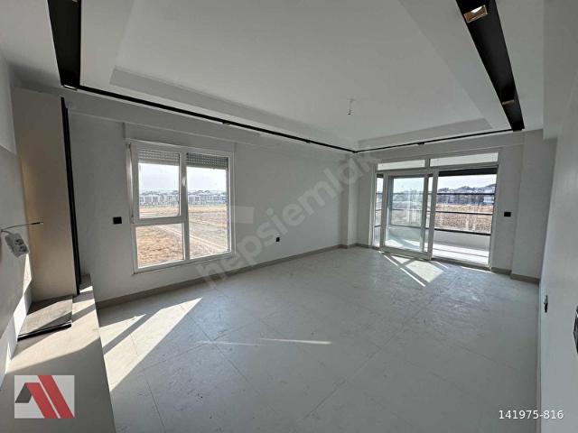 SÜMBÜLLER'DEN AŞAĞISÖĞÜTÖNÜ MH SİTE İÇİ Ö.GARAJ 3+1 YAŞAM ALANI