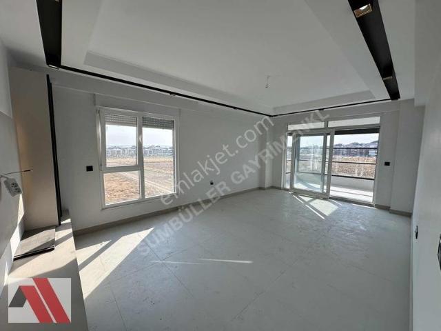 Sümbüller'den Aşağısöğütönü Mh Site İçi Ö.garaj 3+1 Yaşam Alanı